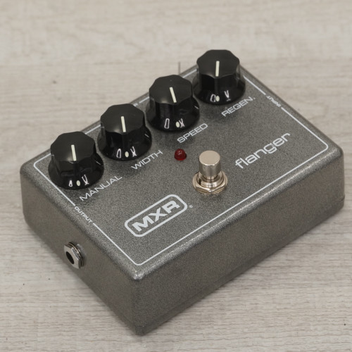 Vist Large View of Product Image Which is Used MXR M117R Flanger Pedal 40015-S000328921