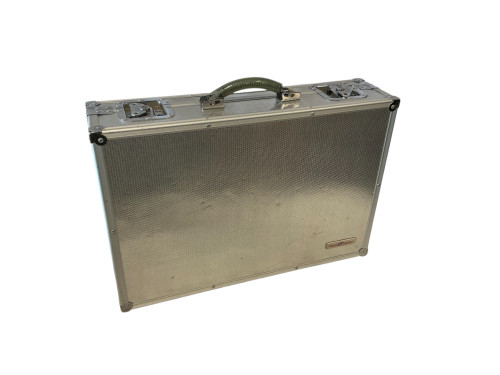 Vist Large View of Product Image Which is Used Road Runner PEDAL CASE SILVER Guitar Case 40009-S000307208