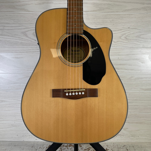 Vist Large View of Product Image Which is Used - Fender CC-60SCE Acoustic Guitar  40087-S000232705