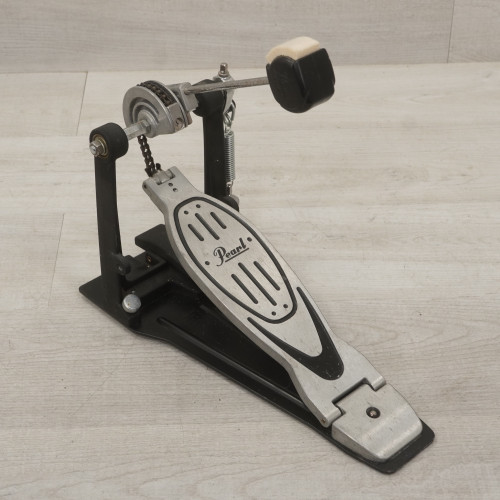 Used Pearl P-900 Kick Drum Pedal 40015-S000328938