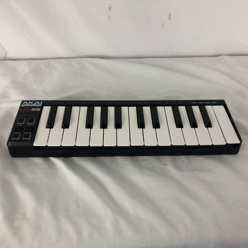 Vist Large View of Product Image Which is Used Akai LPK25 25-Key Controller 25-Key