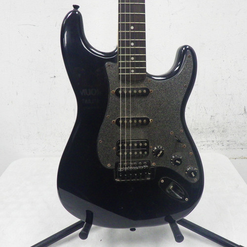 Vist Large View of Product Image Which is Used Squier BULLET STRATOCASTER S Type Electric Guitar Black 6-String 40042-S000259757