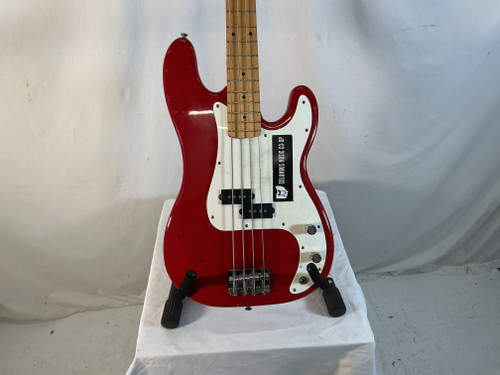 Vist Large View of Product Image Which is Used Squier KOREAN P BASS Vintage P Type Bass Guitar Red 4-String 40012-S000304357