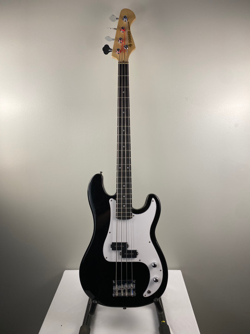 Vist Large View of Product Image Which is Used Donner STANDARD SERIES P BASS P Type Bass Guitar Black 4-String