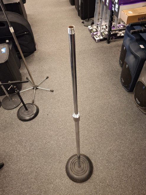 Used Atlas STRAIGHT MIC STAND CHROME Microphone Stand 41116-S000048852