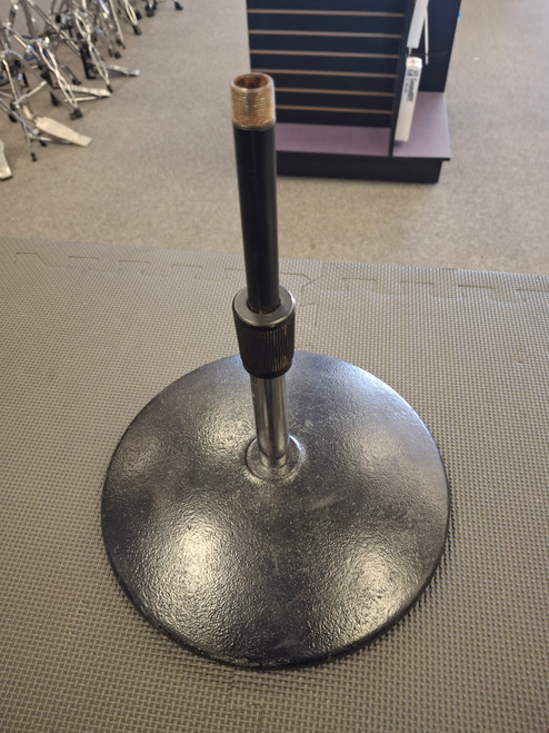 Used Atlas SHORT MIC STANDS Microphone Stand 41116-S000048856