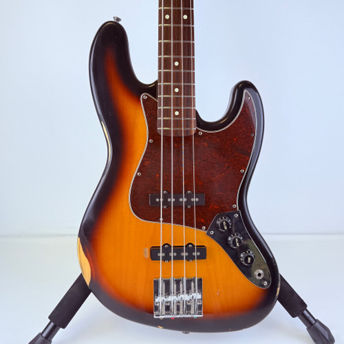 Vist Large View of Product Image Which is Vintage 1993 Fender 4-String Sunburst Jazz Bass Mexico w/HSC 41121-S000051287