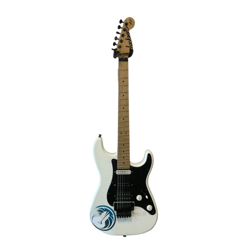 Vist Large View of Product Image Which is Used Jackson X SERIES ADRIAN SMITH SIG W/OHC S Type Electric Guitar White 6-String 40009-S000307286