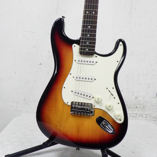 Vist Large View of Product Image Which is Used Squier Stratocaster Electric Guitar Sunburst 40042-S000259949