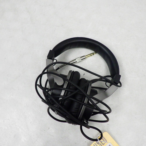 Vist Large View of Product Image Which is Used Yamaha HPH MT7 Studio Monitor Headphones 40042-S000259960