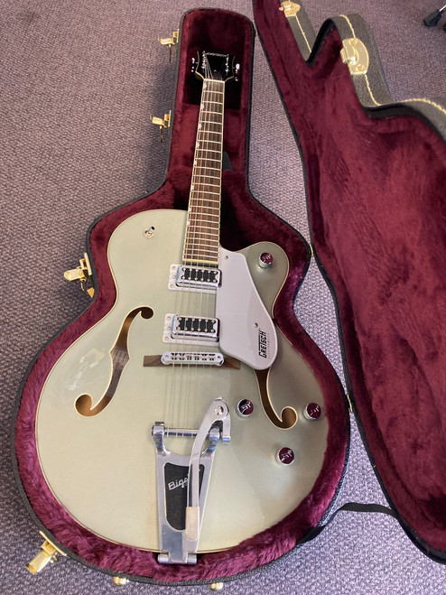 Vist Large View of Product Image Which is Used Gretsch G5420T Semi-Hollow Electric Guitar Green 6-String 40085-S000105626