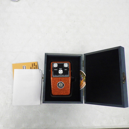 Vist Large View of Product Image Which is Used Tru-Fi Color Driver Distortion Pedal 40042-S000260006