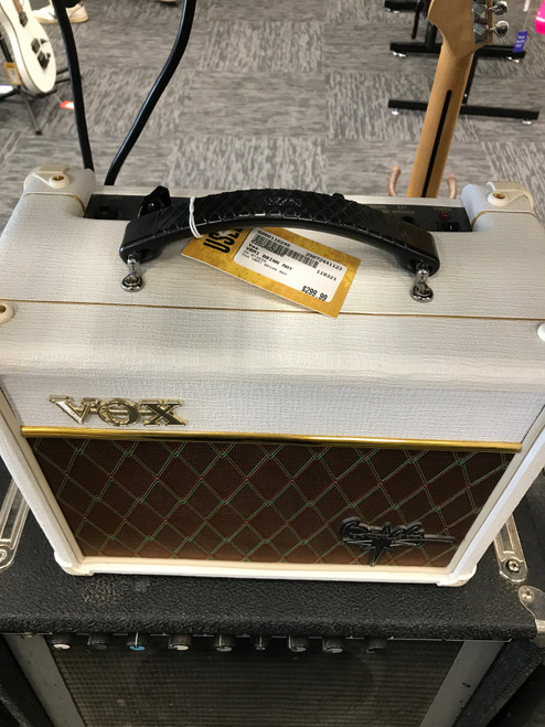 Vist Large View of Product Image Which is Used Vox VBM1 BRIAN MAY 1 x 10 Solid State Amplifier 1 x 10