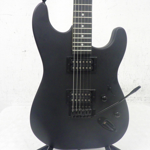 Vist Large View of Product Image Which is Used Matte Black Electric Guitar 40042-S000260097
