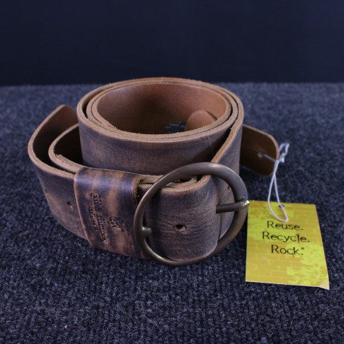 Vist Large View of Product Image Which is Used RED MONKEY LEATHER STRAP Guitar Accessory