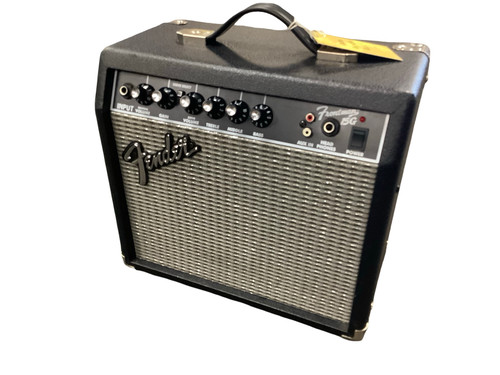 Vist Large View of Product Image Which is Used Fender FENDER FRONTMAN 15 Solid State Guitar Amp 1 x 8 40083-S000153249