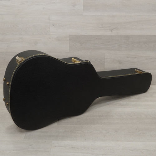 Vist Large View of Product Image Which is Used Acoustic Hardshell Guitar Case 40015-S000329251