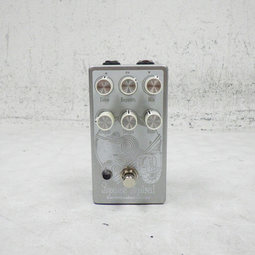 Vist Large View of Product Image Which is Used Earthquaker Devices Space Spiral Delay Pedal 40042-S000260152