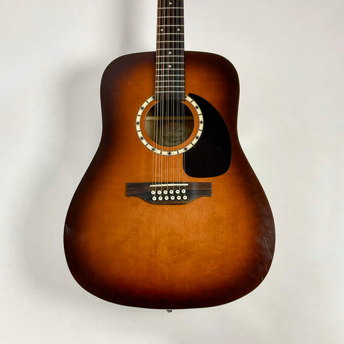 Used Art & Lutherie Cedar Acoustic Guitar Antique Burst 12-String 41103-S000056431 Vist Large View of Product Image Which is Used Art & Lutherie Cedar Acoustic Guitar Antique Burst 12-String