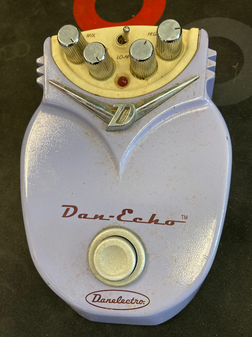 Vist Large View of Product Image Which is Used Danelectro DAN-ECHO Guitar Effects Pedal 40085-S000105660