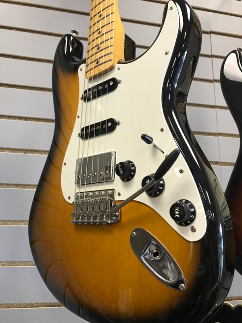 Vist Large View of Product Image Which is Used Fender JV MODIFIED 50S STRAT S Type Electric Guitar Sunburst 6-String 41123-S000110266