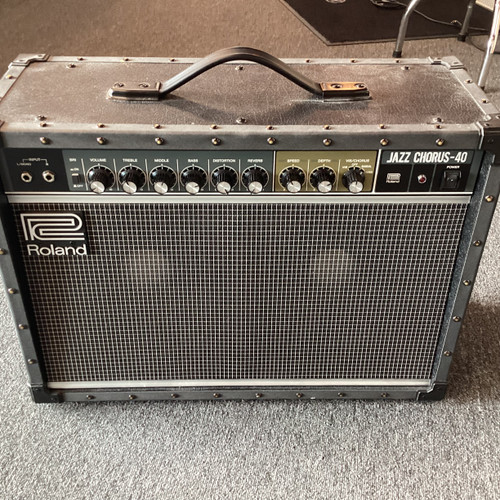 Vist Large View of Product Image Which is Used Roland JC-40 Solid State Guitar Combo Other 40111-S000188501
