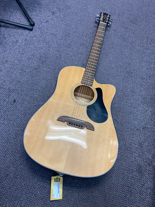 Vist Large View of Product Image Which is Used Alvarez RD8 Laminate Top Acoustic Guitar Wood 40085-S000105678
