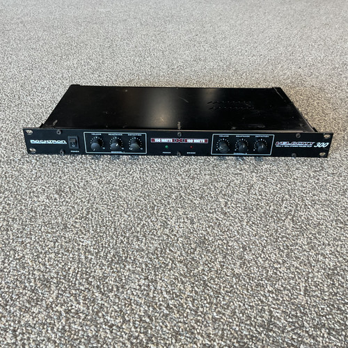 Vist Large View of Product Image Which is Used ROCKTRON VELOCITY 300 Power Amplifier 41106-S000095059