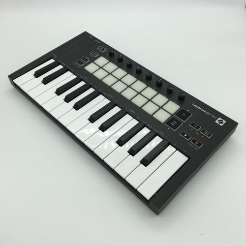 Vist Large View of Product Image Which is Used Novation LAUNCHKEY MINI CONTROLLER 25-Key Controller 25-Key 41124-S000205562