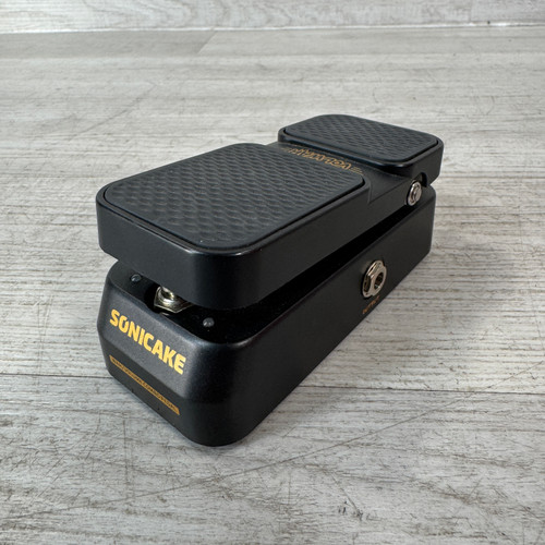 Vist Large View of Product Image Which is Used SONICAKE VolWah - Active Volume and Wah Pedal