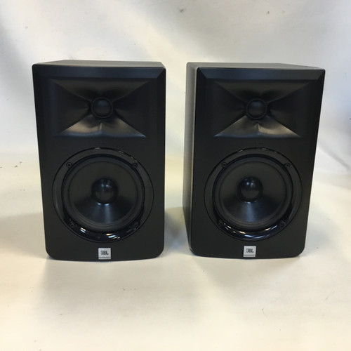 Vist Large View of Product Image Which is Used JBL 3 SERIES MKI Powered Studio Monitor 41110-S000070177