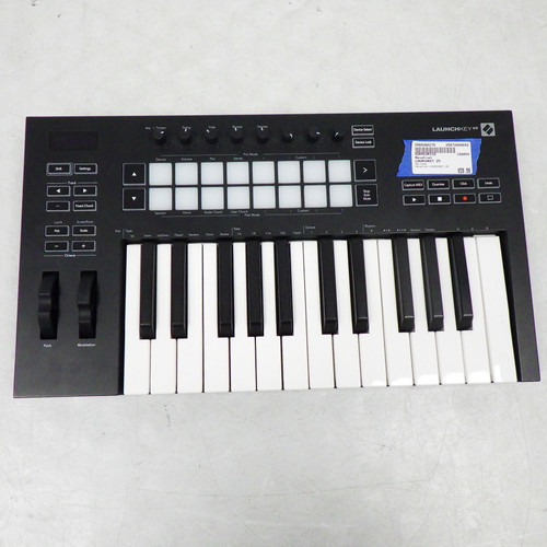 Vist Large View of Product Image Which is Used Novation Launchkey 25 Key Controller Keyboard 40042-S000260270