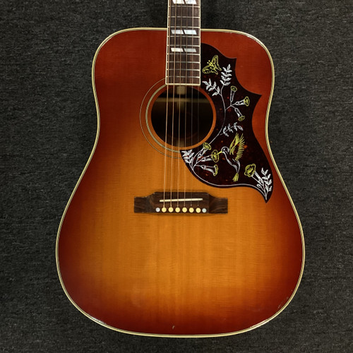 Vist Large View of Product Image Which is Used Gibson HUMMINGBIRD EARLY 60S 1998 Solid Top Acoustic Guitar Cherry Sunburst 40111-S000188569