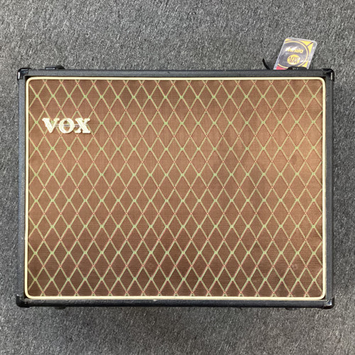 Vist Large View of Product Image Which is Used Vox V212BN 2 x 12 Guitar Speaker Cabinet 2 x 12 40111-S000188576