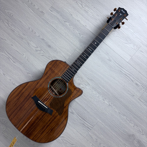 Vist Large View of Product Image Which is Used Taylor 724CE Solid Top Acoustic Guitar Wood 41124-S000205594