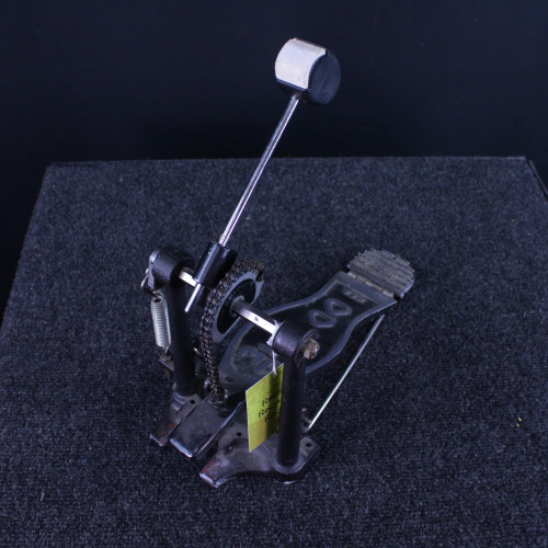 Vist Large View of Product Image Which is Used DW 5000 SINGLE CHAIN SINGLE PEDAL Kick Drum Pedal