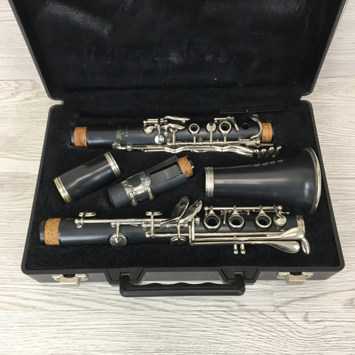 Vist Large View of Product Image Which is Used Selmer CL301 CLARINET Resonite Clarinet 41124-S000205622