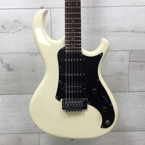 Vist Large View of Product Image Which is Used Aria Pro II The Cat HSS CA. 1986 Vintage Electric Guitar White