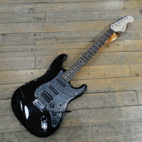 Vist Large View of Product Image Which is Used Squier AFFINITY STRAT S Type Electric Guitar Black 6-String 40105-S000076356