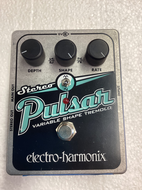 Vist Large View of Product Image Which is Used Electro Harmonix (E/H) PULSAR STEREO Tremolo Pedal