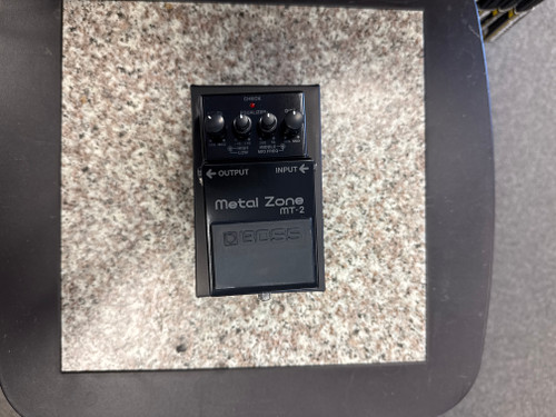 Vist Large View of Product Image Which is Used Boss MT-2 30TH ANNIVERSARY Guitar Effect