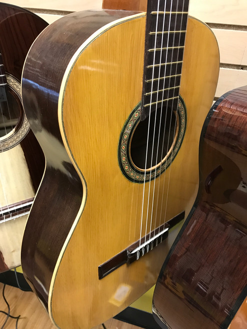 Vist Large View of Product Image Which is Used ESTRADA MEXICO 56 1DF Solid Top Acoustic Guitar Wood