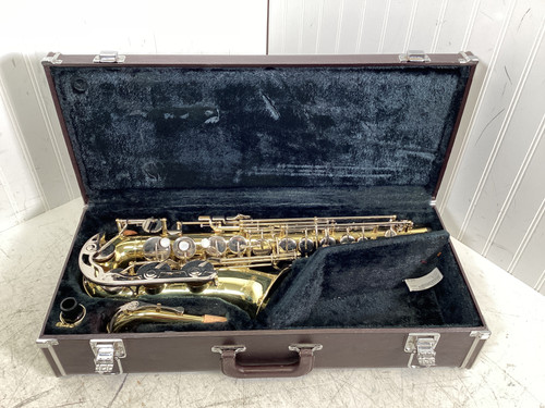 Vist Large View of Product Image Which is Used Yamaha YAS-23 Alto Saxophone