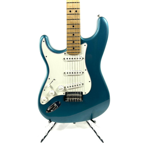 Vist Large View of Product Image Which is Used Fender 2020 Player Stratocaster