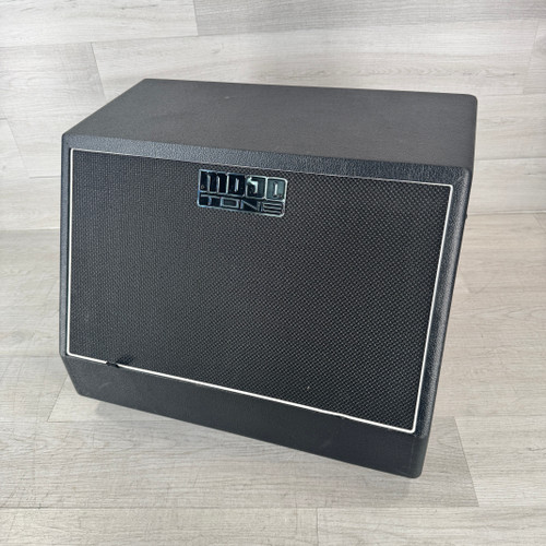 Used Mojotone Custom 1 X 12-inch Angled Guitar Speaker Cabinet - Celestion Vintage 30 Loaded 40112-S000179143 Vist Large View of Product Image Which is Used Mojotone Custom 1 X 12-inch Angled Guitar Speaker Cabinet - Celestion Vintage 30 Loaded