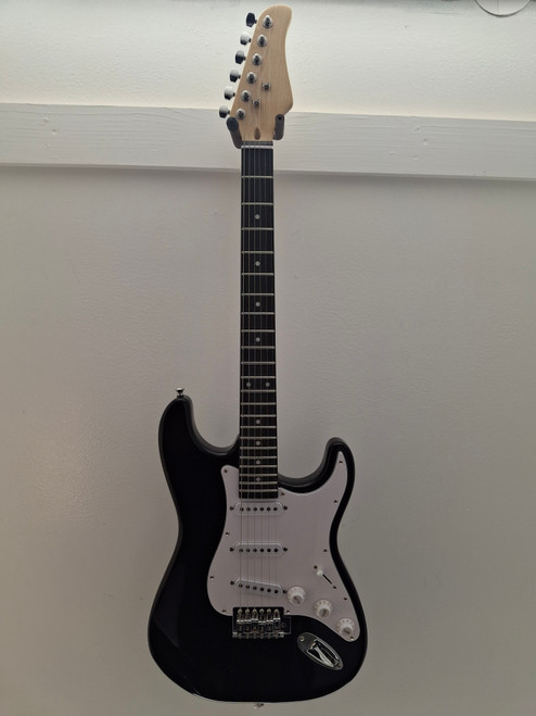 Vist Large View of Product Image Which is Used NO BRAND (Brandless Product) STRAT TYPE Electric Guitar Black 6-String