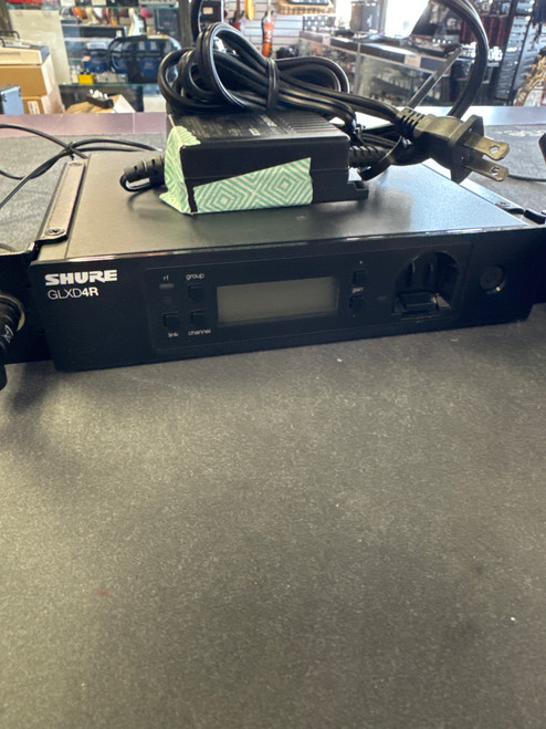 Vist Large View of Product Image Which is Used Shure GLXD4R + GLXD1 Z2 Pro Sound Product