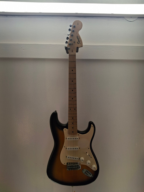Vist Large View of Product Image Which is Used Fender SQUIER Electric Guitar Sunburst 6-String