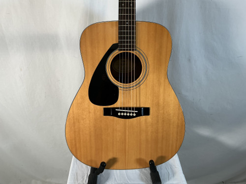 Vist Large View of Product Image Which is Used Yamaha GG-411 LEFTY Solid Top Acoustic Guitar Natural