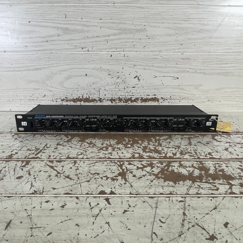 Vist Large View of Product Image Which is Used - Alesis 3630 COMPRESSOR W/AC 
